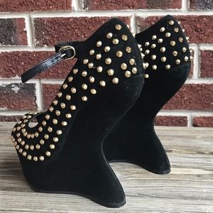 Steve Madden Gamblee Black Spike Wedge Funky sz 9